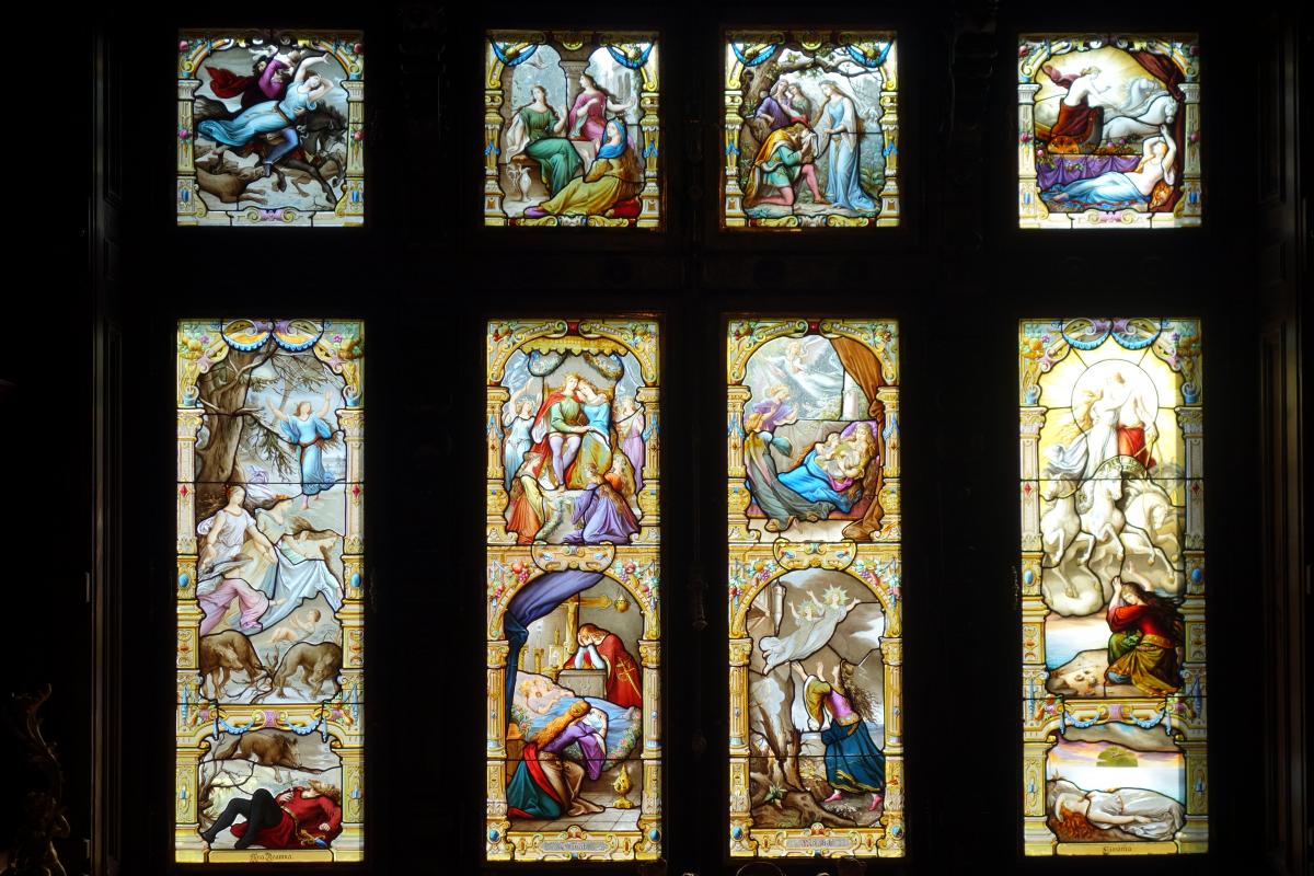 Fensterbild im Schloss Peleș
