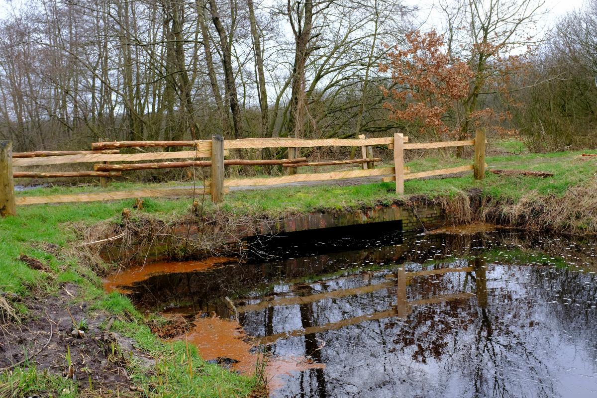 Ob das Geländer einer Norm endspricht?