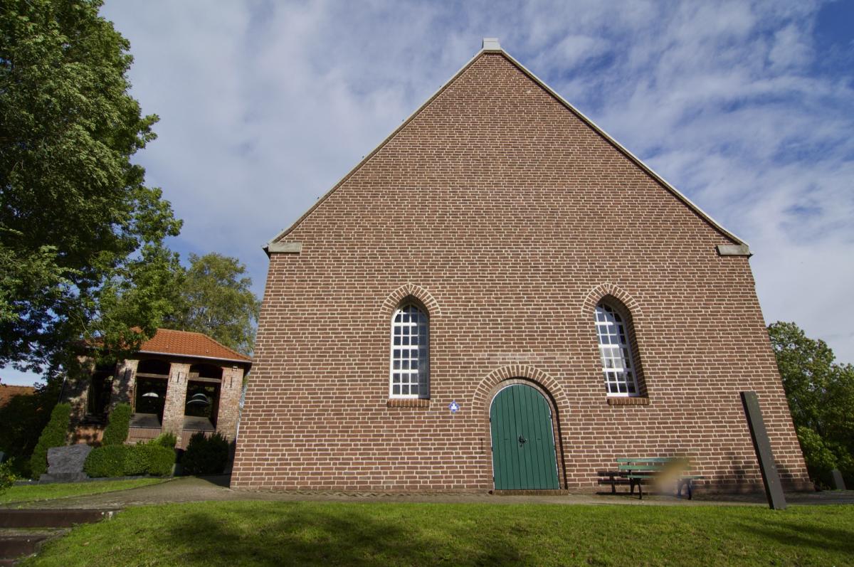 Kirche und Glockenturm