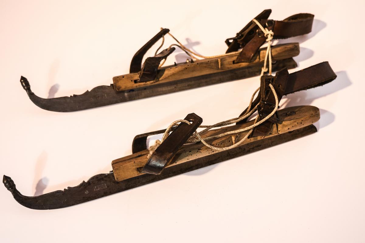 Aufgabe 6 Schlittschuhe